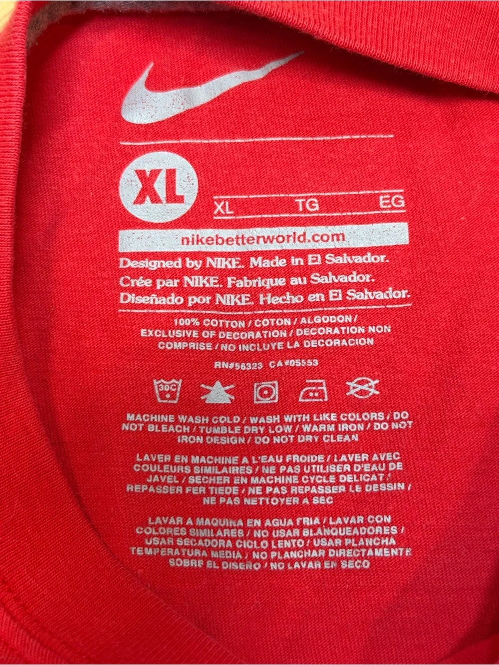 Nike Boys XL Red Black Swoosh Graphic Short Sleeve Cotton T-Shirt Athletic Logo